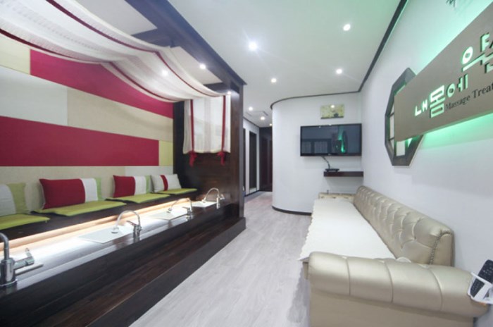 신촌역(라온테라피)