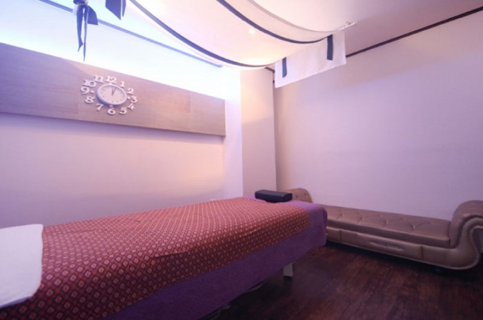 신촌역(라온테라피)